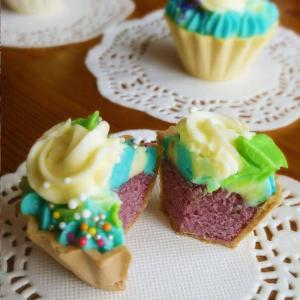 I-Made-These-Colorful-Cupcakes-Out-Of-Boredom-In-Making-Same-Old-Cupcakes-All-The-Time14__605