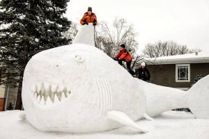 Giant-Snow-Sculptures-Bartz-Brothers-3