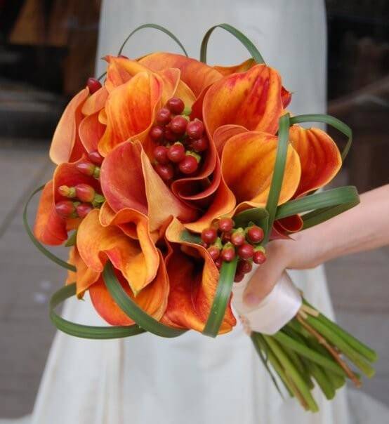 Bright-Orange-Bridal-Bouquets-20